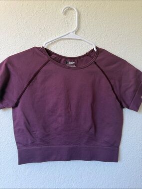 Purple Cropped Workout Tank Size Large
